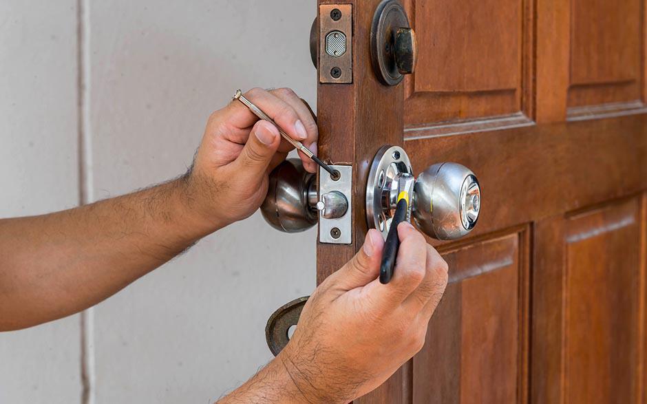 souci résolu serrurier ouverture de porte Paris 5